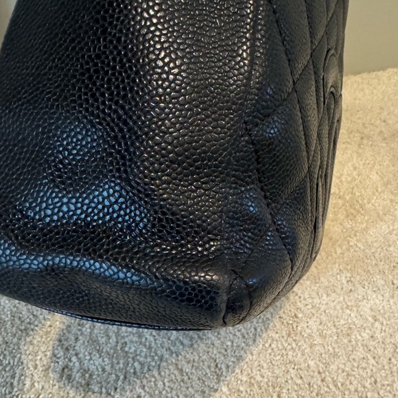 Chanel Black Quilted Caviar Timeless Classic Petit Shopping Tote - Picture 13 of 16